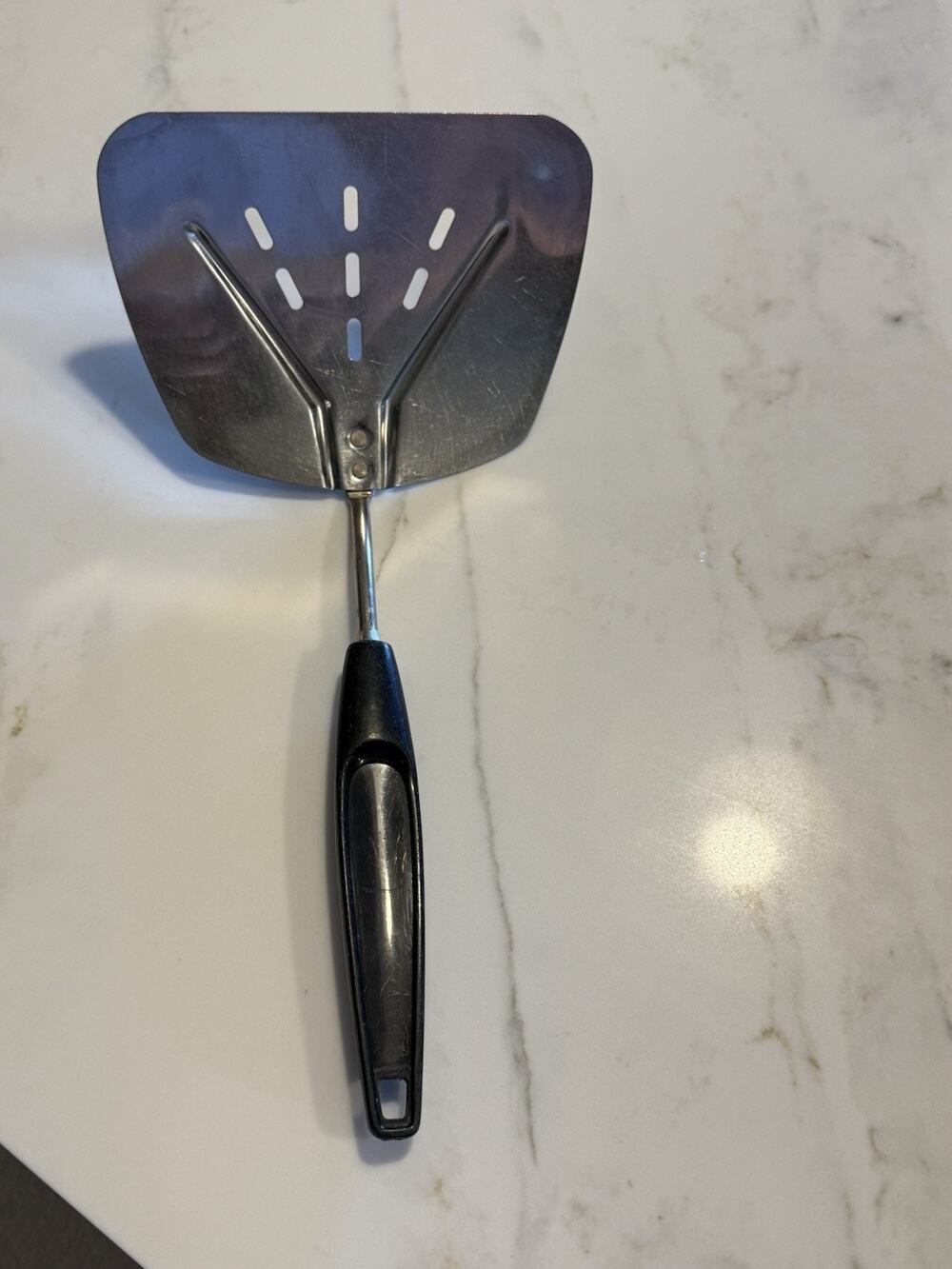 Vtg Foley Curved Stainless Wide Slotted Spatula Turner Flipper Black Handle